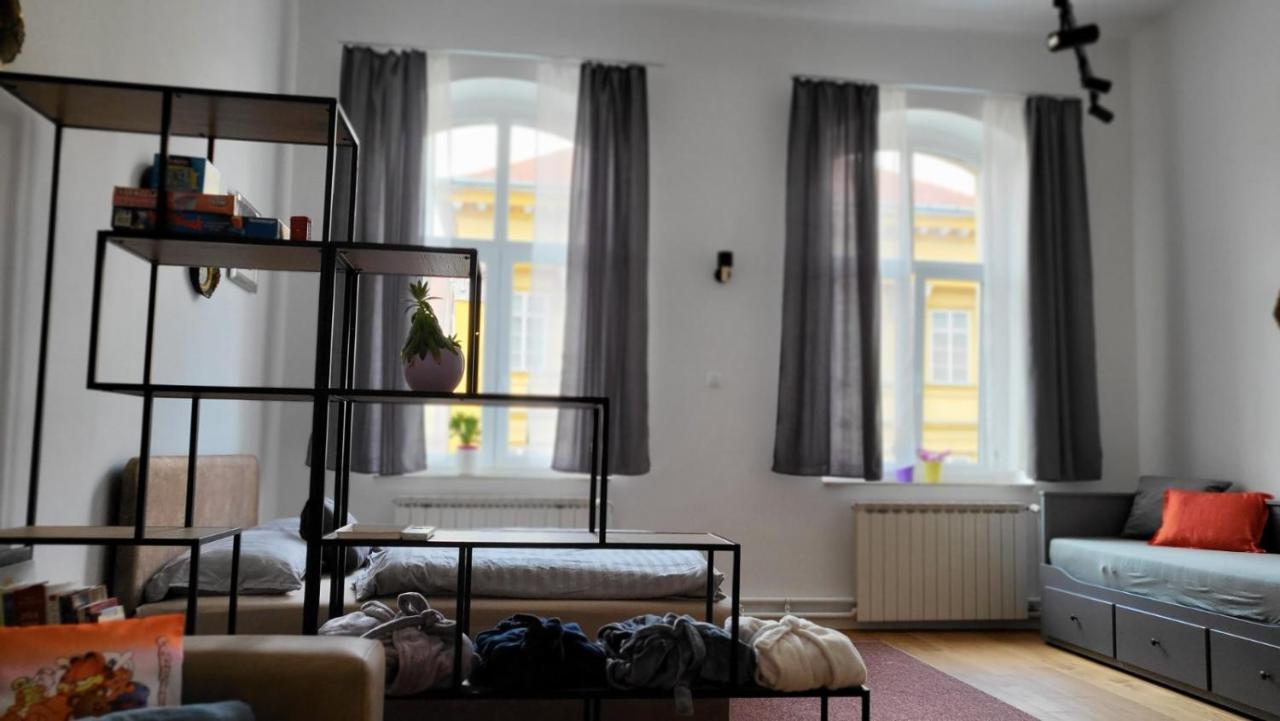Eleven Apartment - Very Center - Free Parking Осиек Экстерьер фото